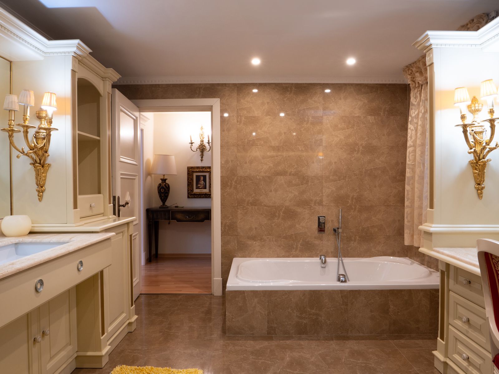Villa Alexandra – Bathroom 1