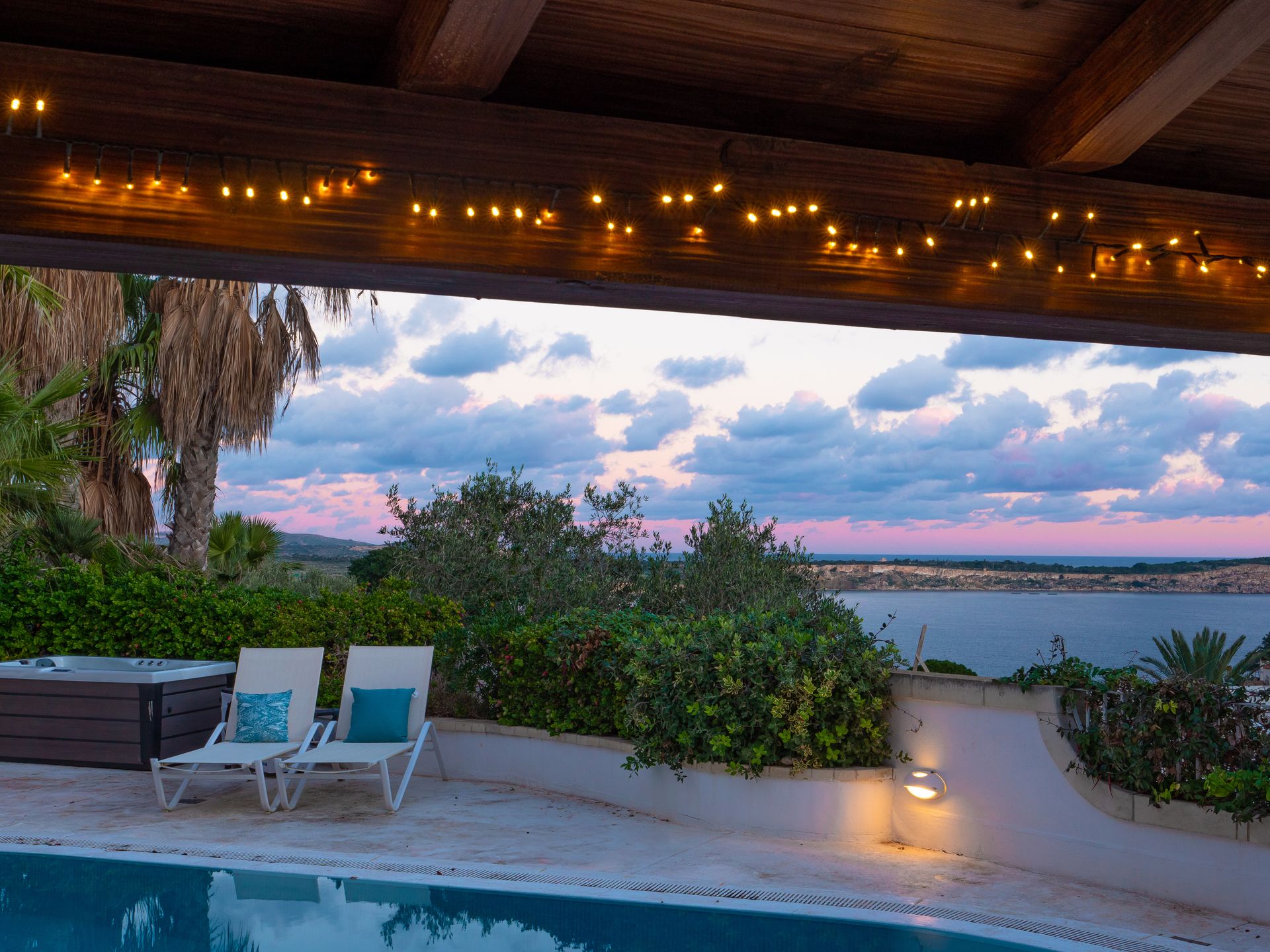 Villa Alexandra – Sunset Views