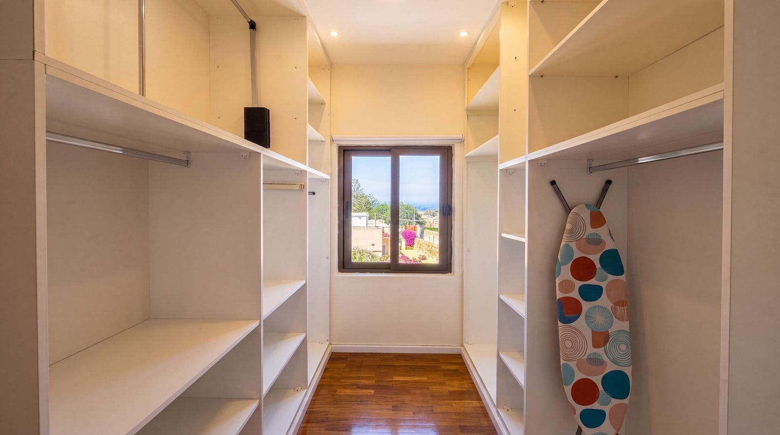 Villa Kampanella – Master Bedroom with Ensuite